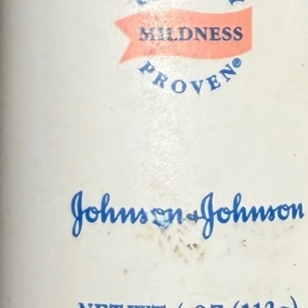 Vtg 96 Johnson's Baby Powder 30% of 4 oz Talc Formula Collectible Plastic Bottle